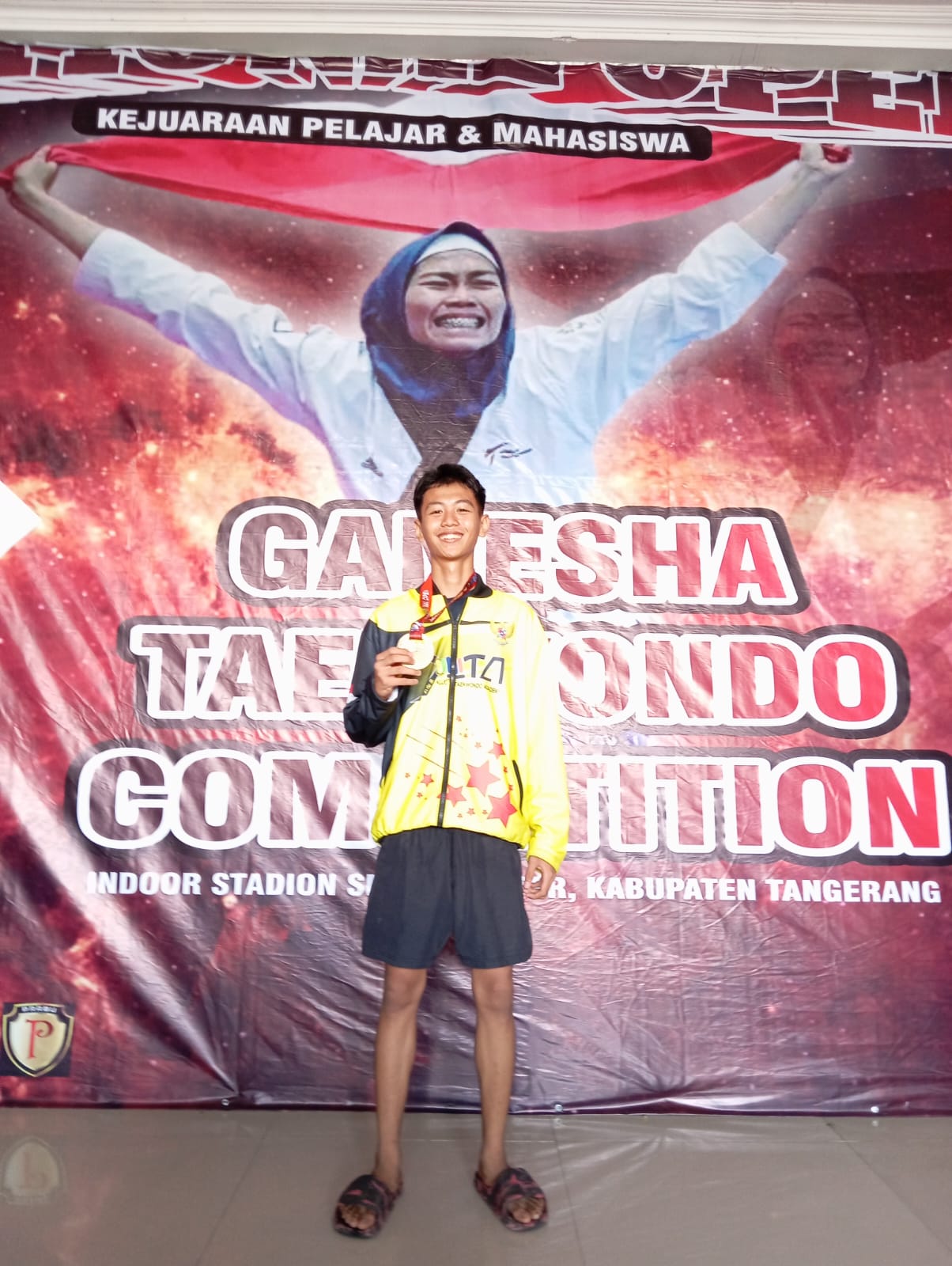 Siswa SMPN 22 Kota Jambi Raih 1 Medali Emas pada Ganesha Taekwondo Competition - National Open 2024